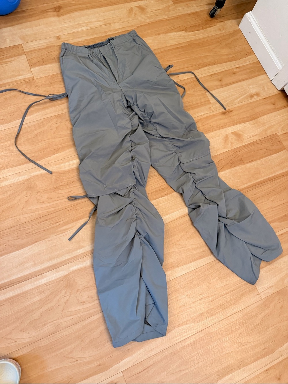 Gray Ruched Drawstring  Pants - Picture 6 of 6